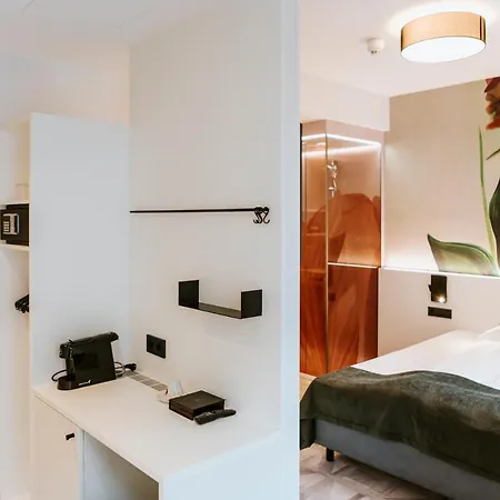 Art-inn Design Self-check-in-hotel Hotel Linec