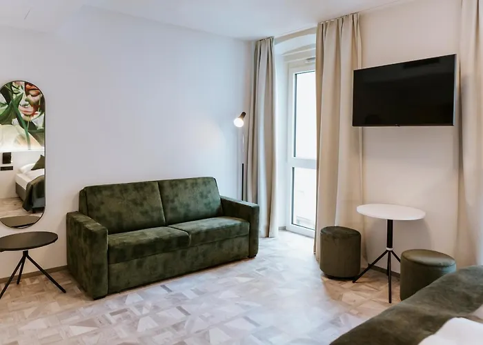 Art-inn Design Self-check-in-hotel Linec