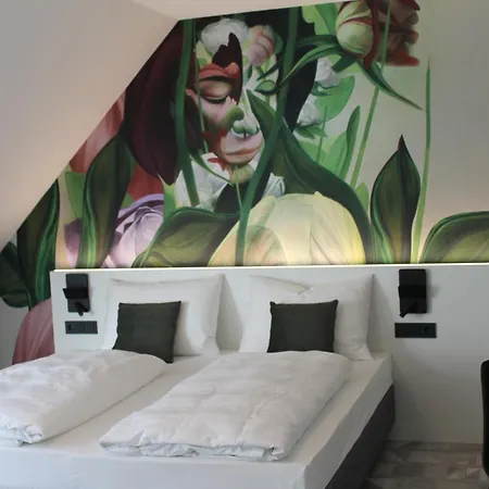 Art-inn Design Self-check-in-hotel Λιντς